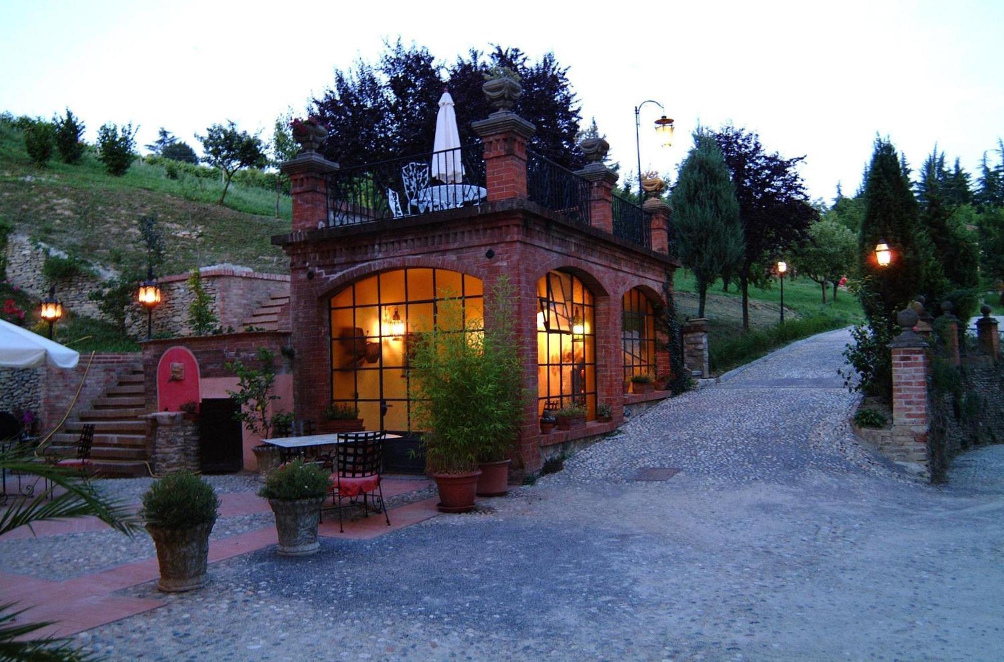 Villa La Favorita Alba  Exterior foto